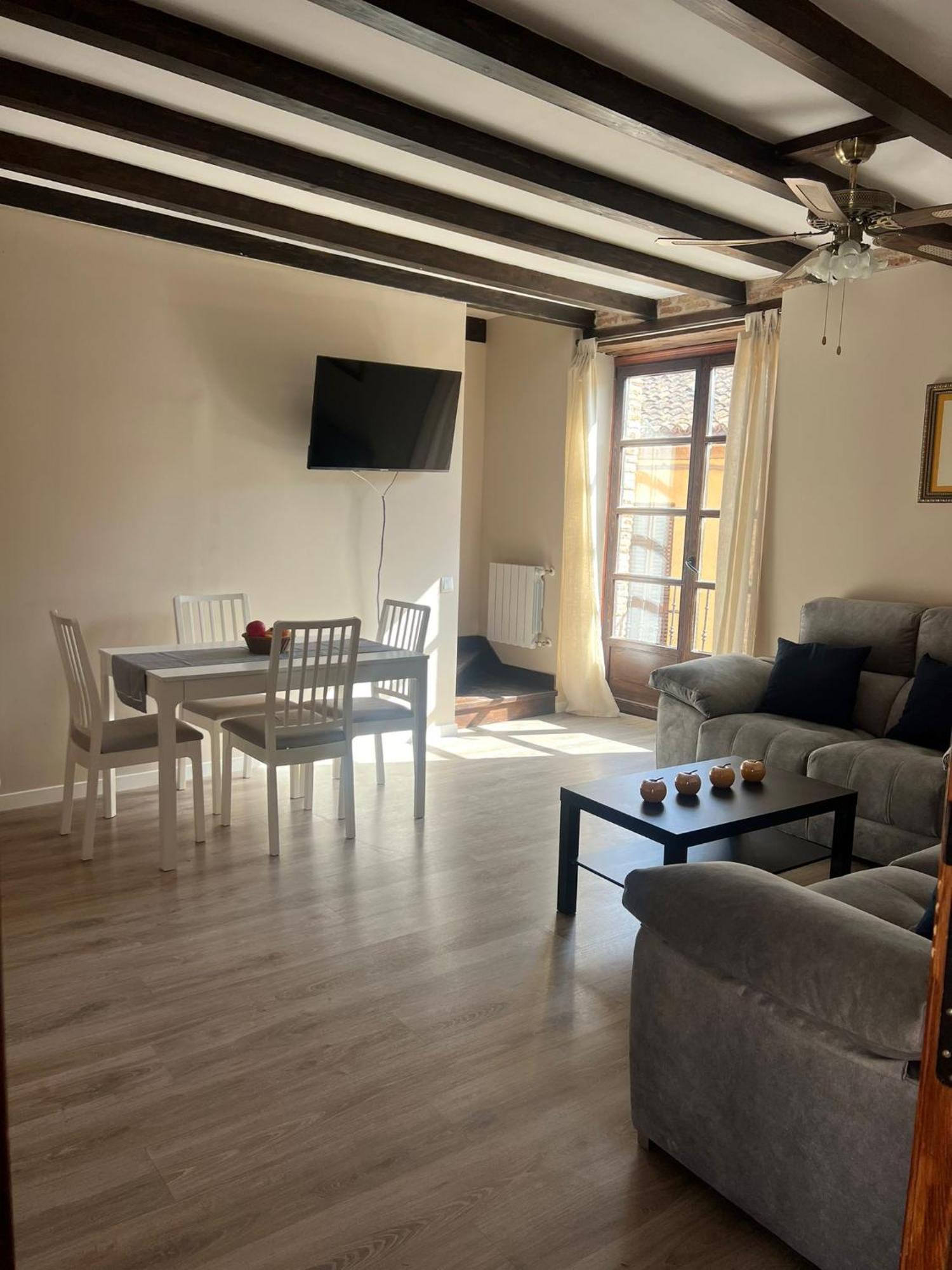 דירות אלקאלה דה הנארס La Casona Del Asno מראה חיצוני תמונה