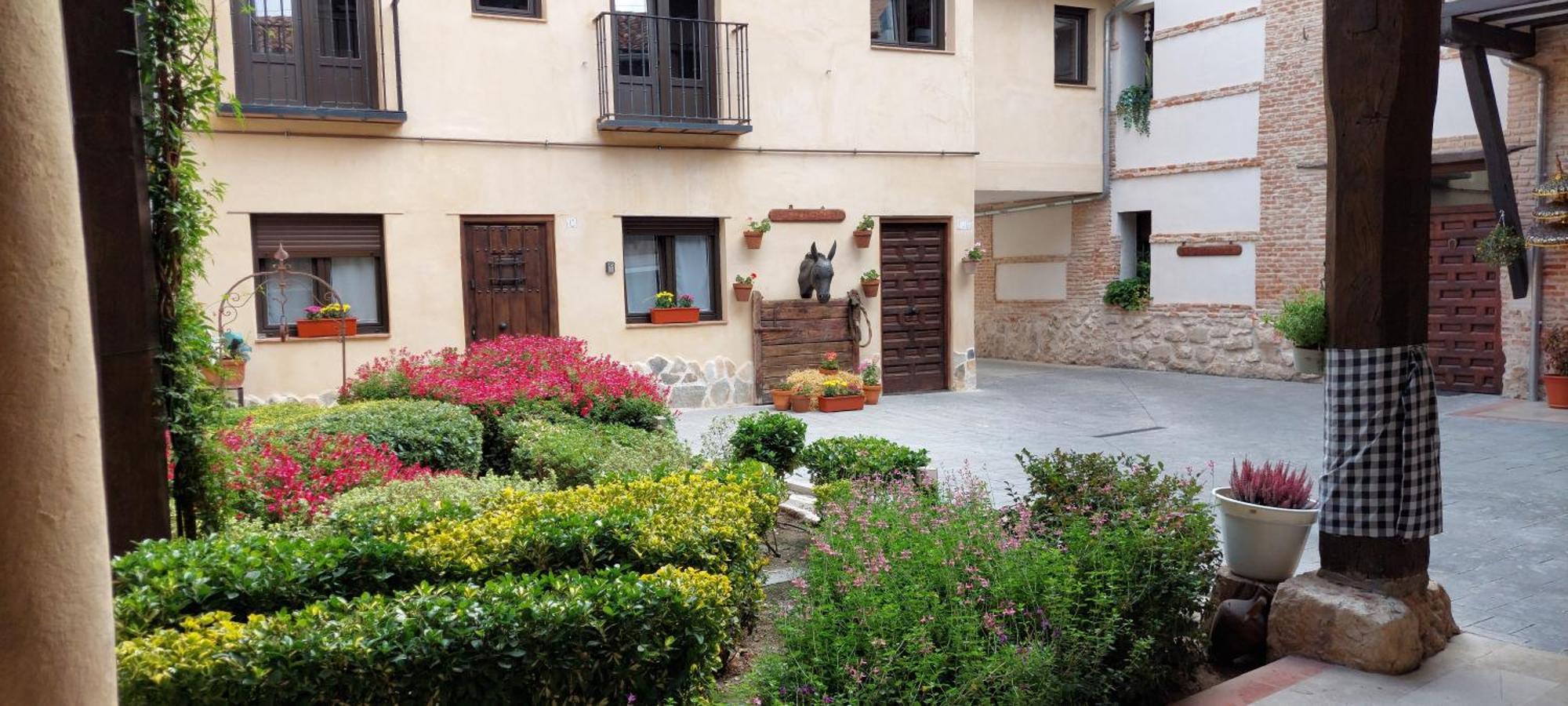דירות אלקאלה דה הנארס La Casona Del Asno מראה חיצוני תמונה